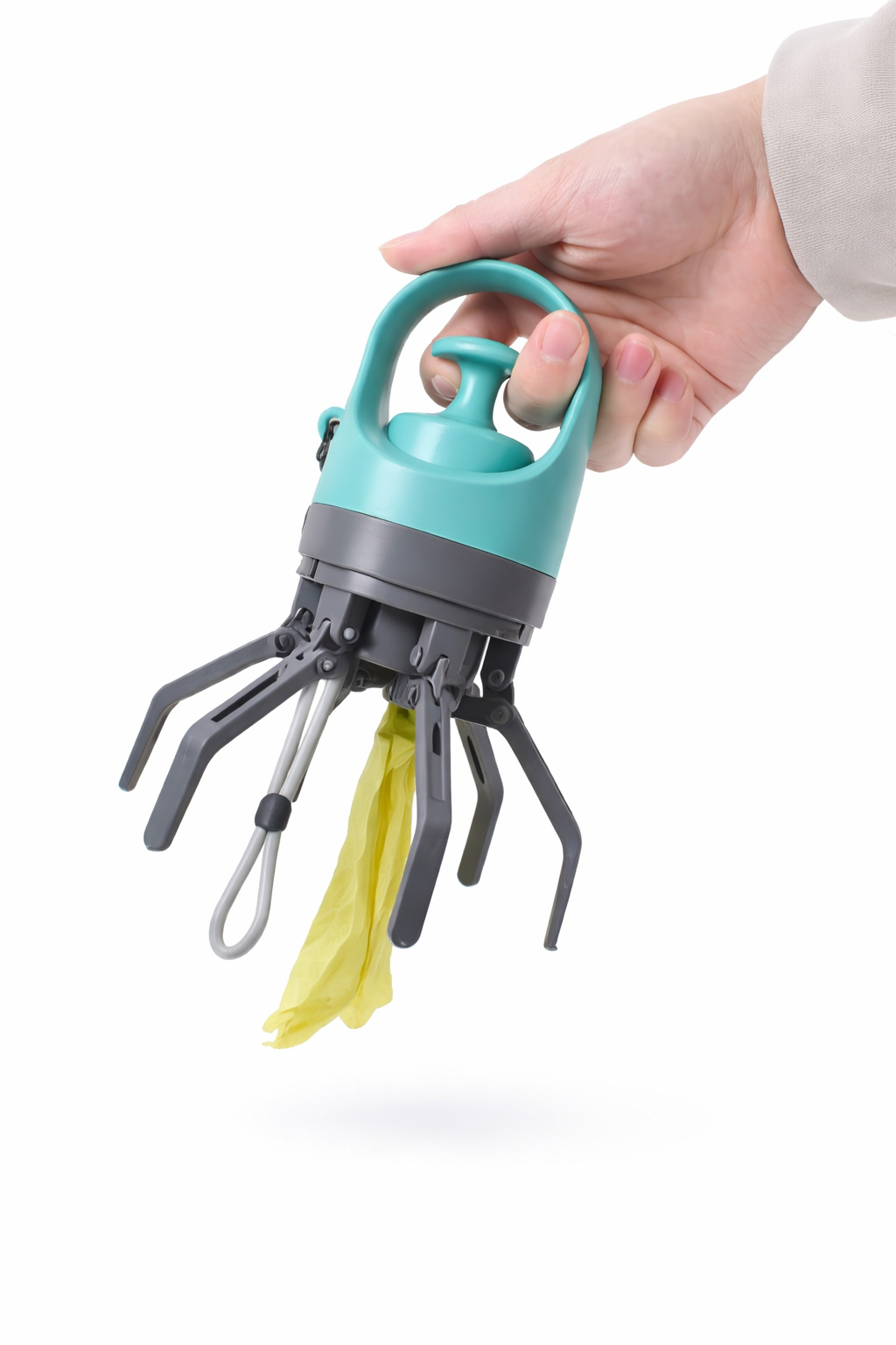 CleanPaw Portable Dog Pooper Scooper with Built in Bag Dispenser